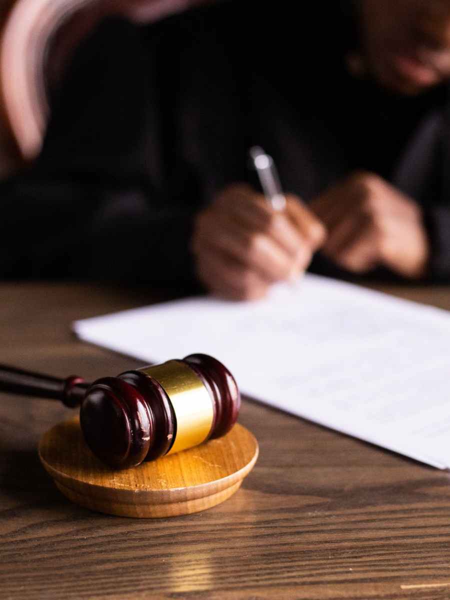 Wikileaks revelations: Julian Assange on the edge of extradition